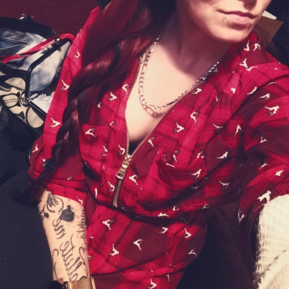 X's Holiday seasonal top.